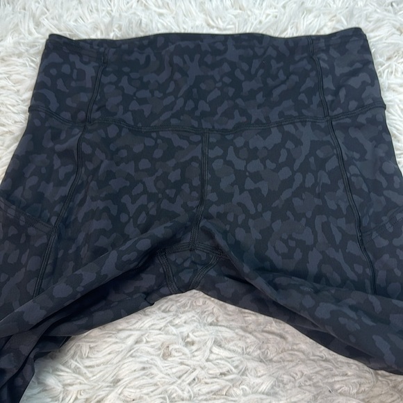 Lululemon Fast and Free Crop II 19" *Non-Reflective Formation Camo Deep Coal Mul - Picture 2 of 6